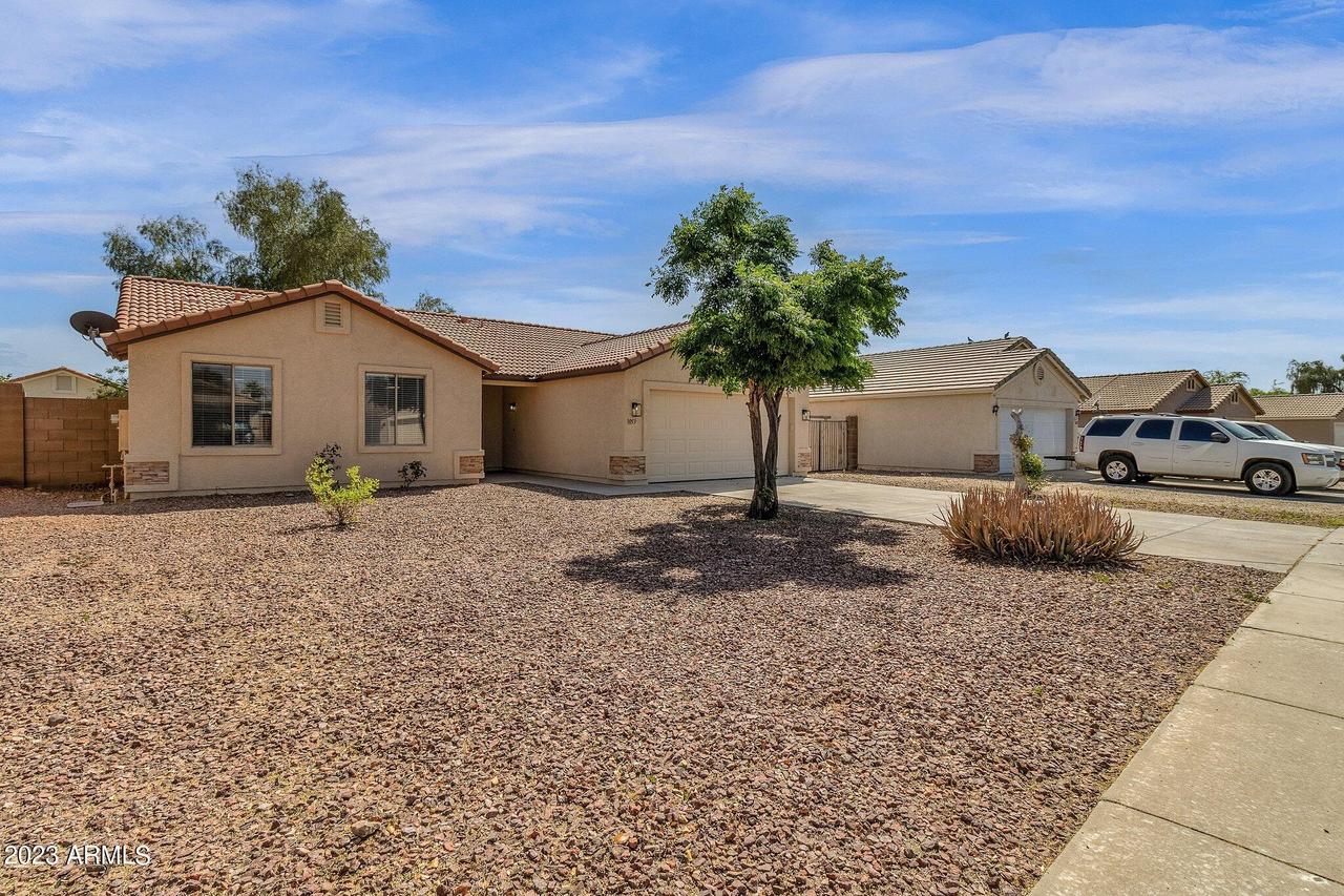 1053 W Rosal Ave., Apache Junction, AZ 85220