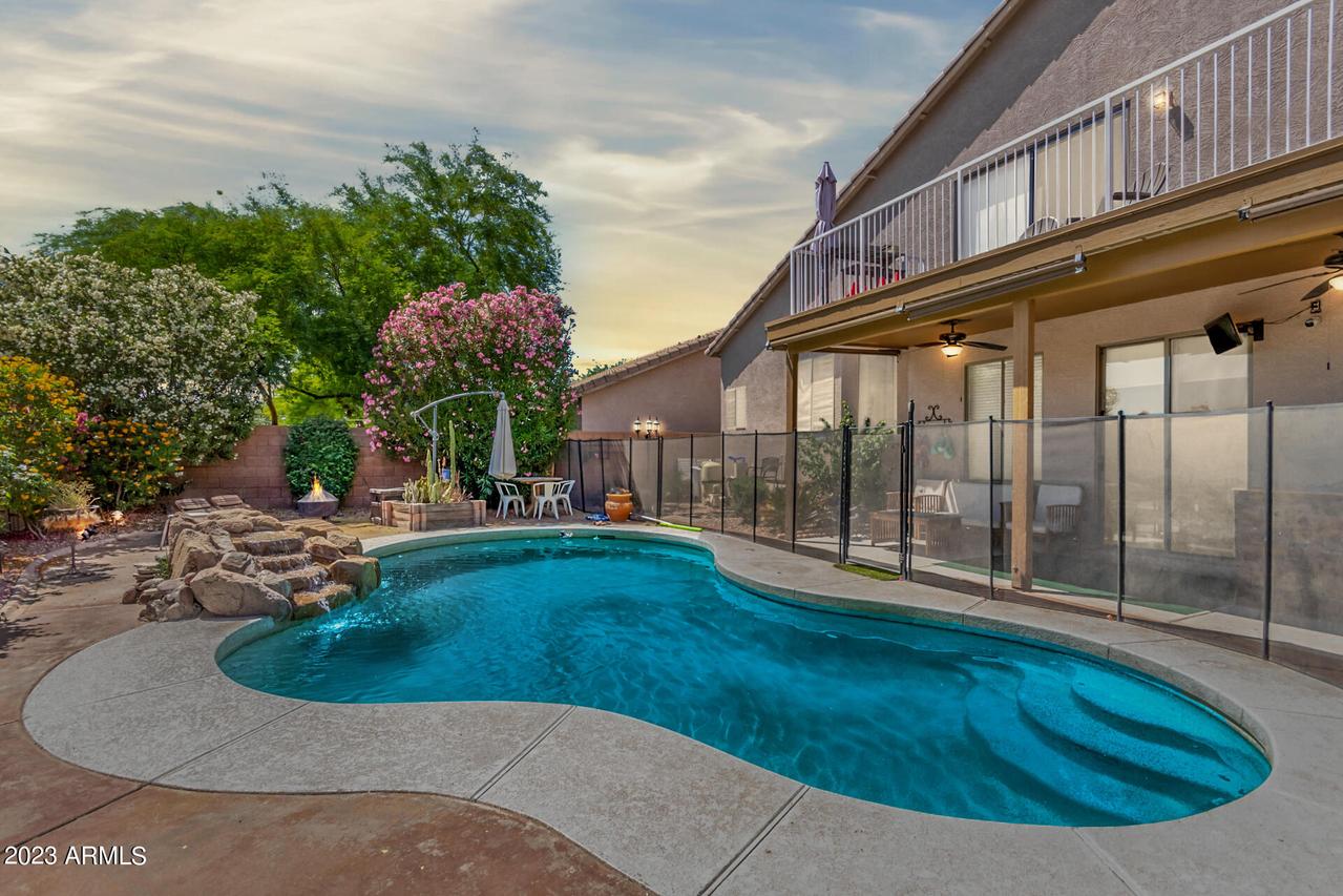 6549 W Cordes Rd., Phoenix, AZ 85043