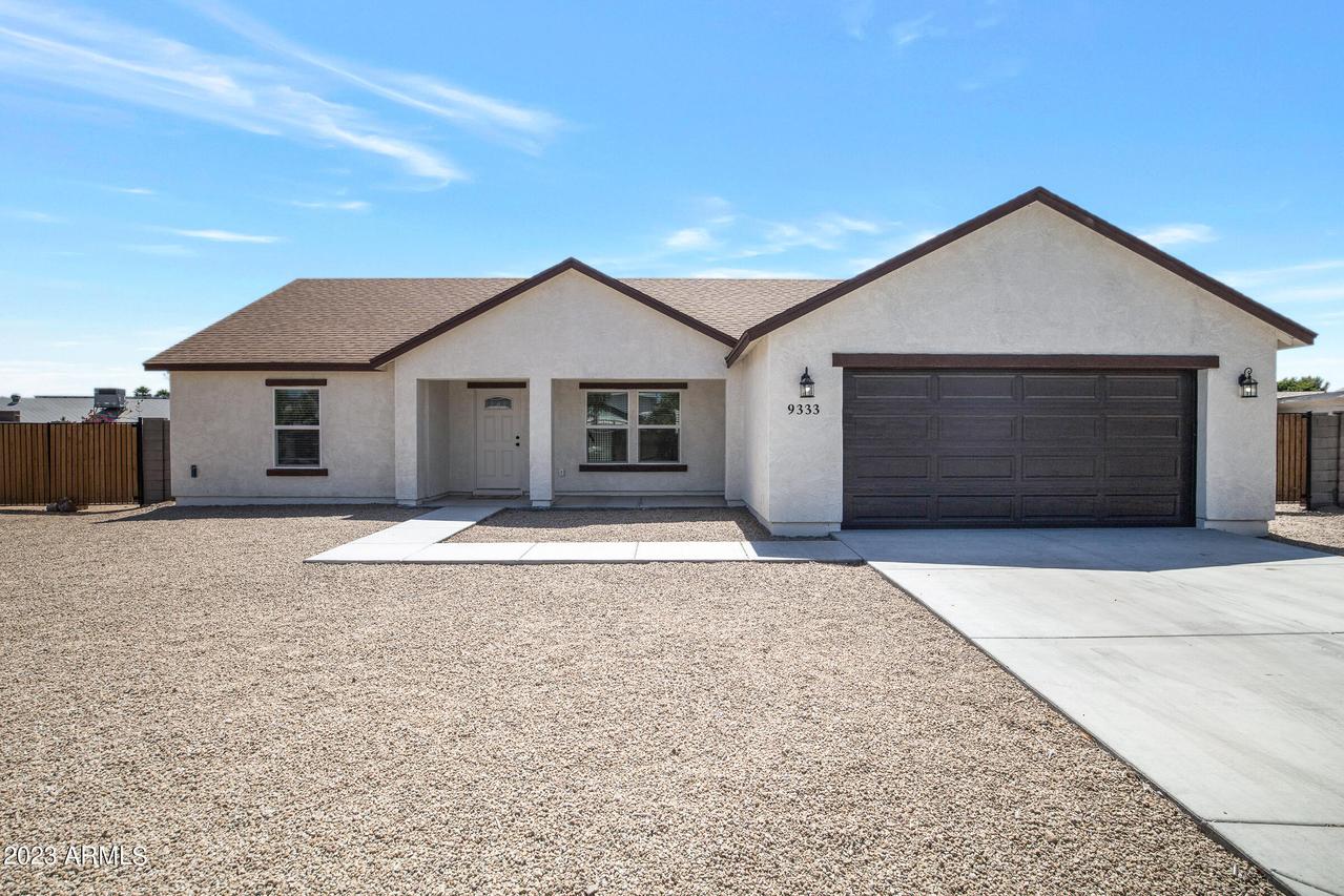 9333 E Dallas St., Mesa, AZ 85207