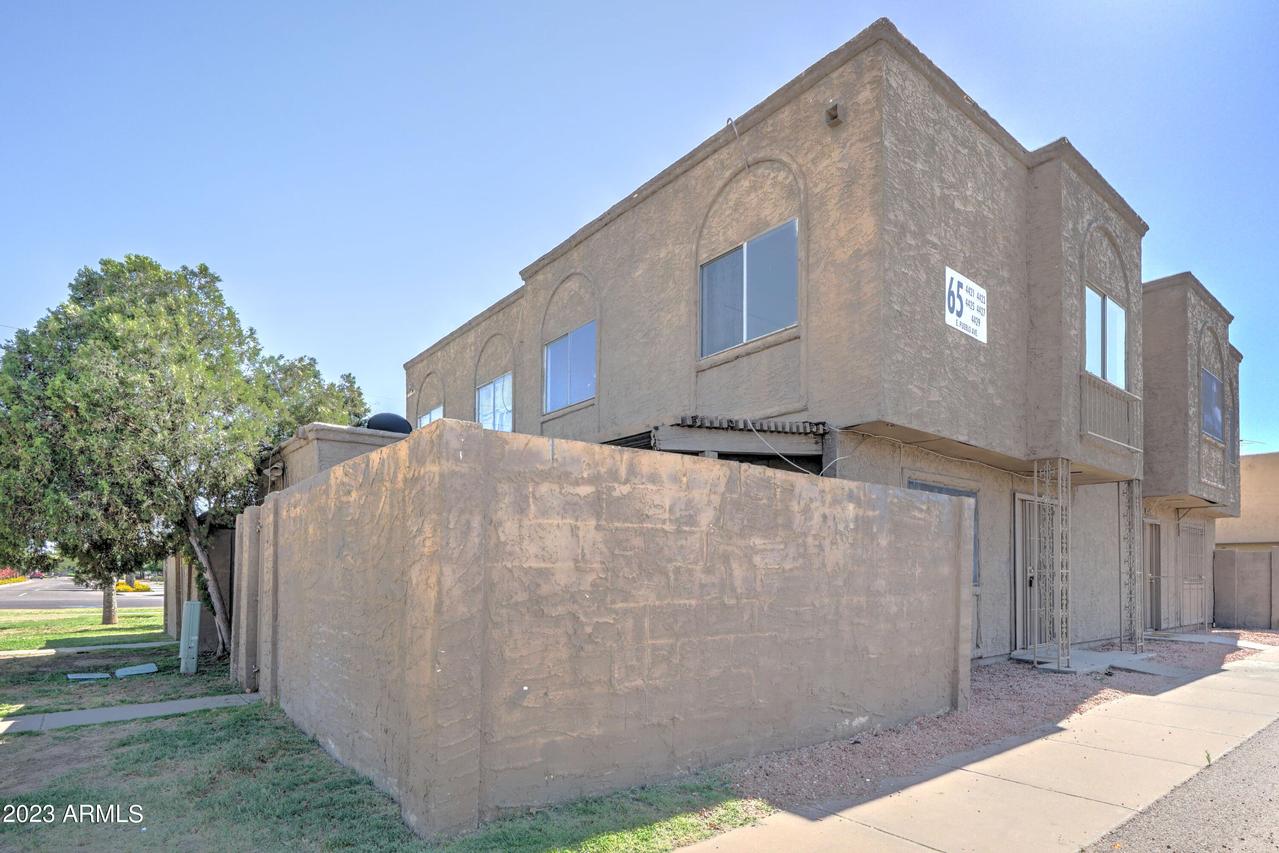 4427 E Pueblo Ave., Phoenix, AZ 85040