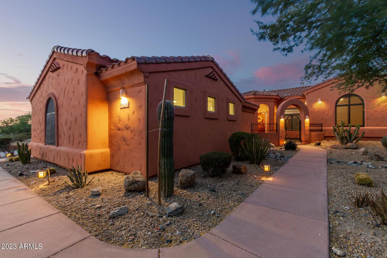 10755 S Sunset Dr., Goodyear, AZ 85338