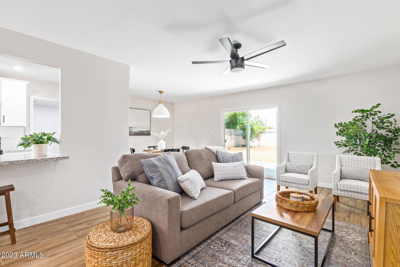 808 W Piccadilly Rd., Phoenix, AZ 85013