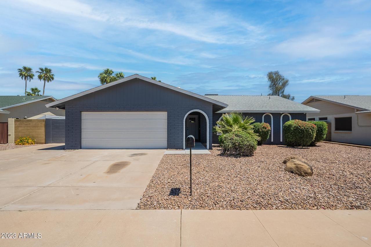 2807 N Comanche Dr., Chandler, AZ 85224