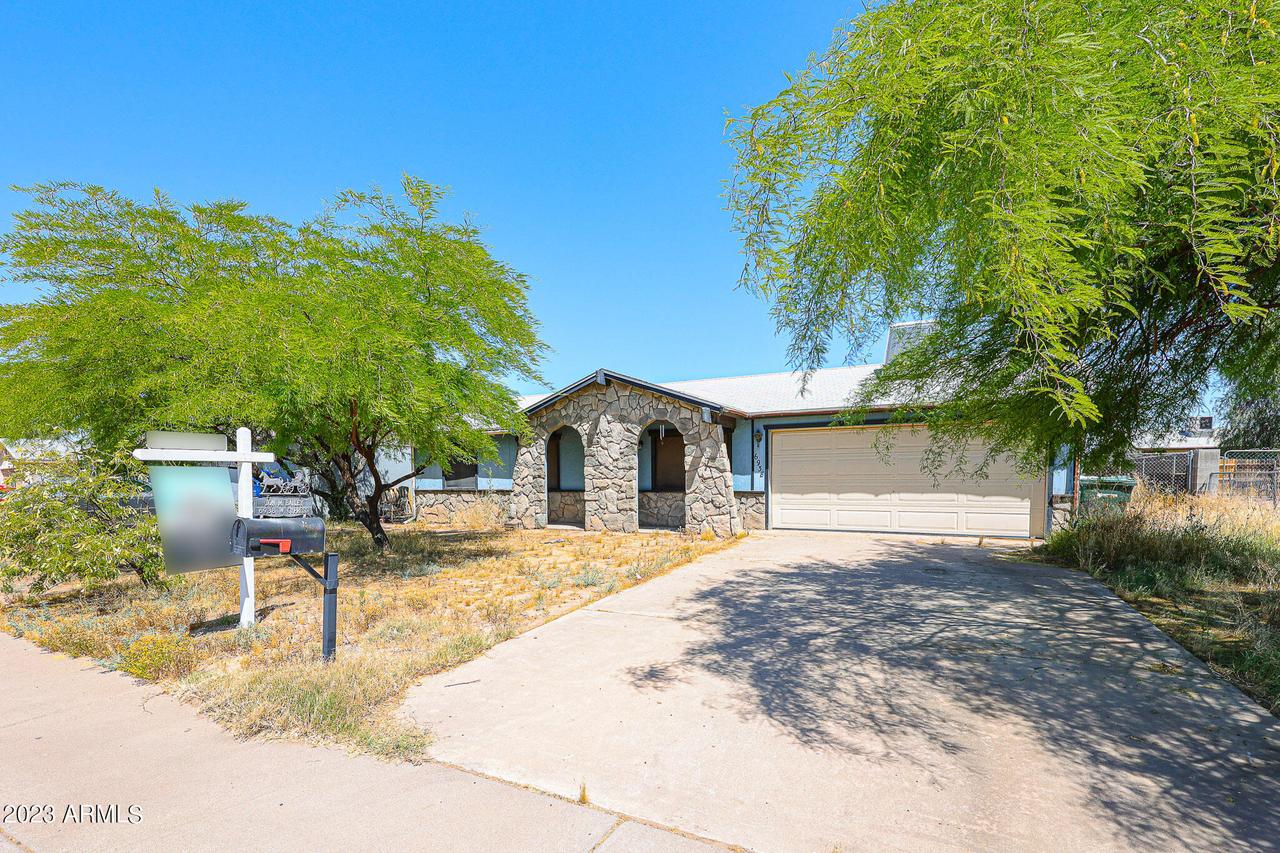 6938 W Cypress St., Phoenix, AZ 85035
