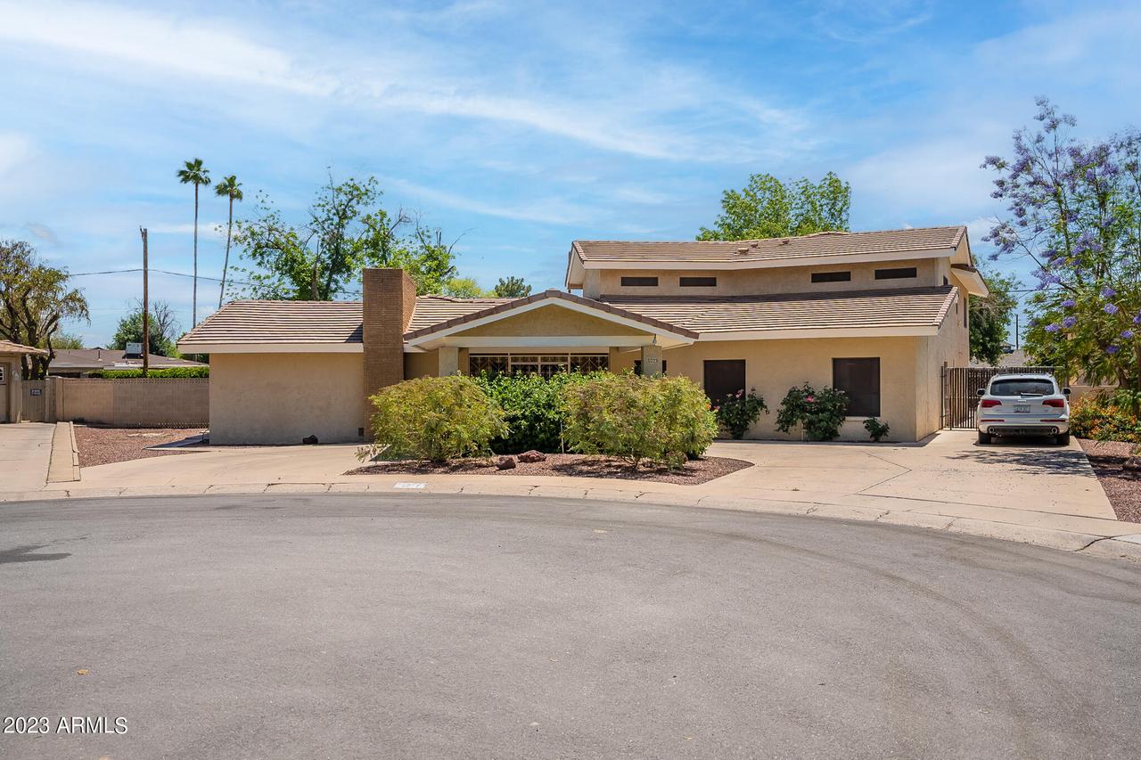 5723 W Harmont Dr., Glendale, AZ 85302
