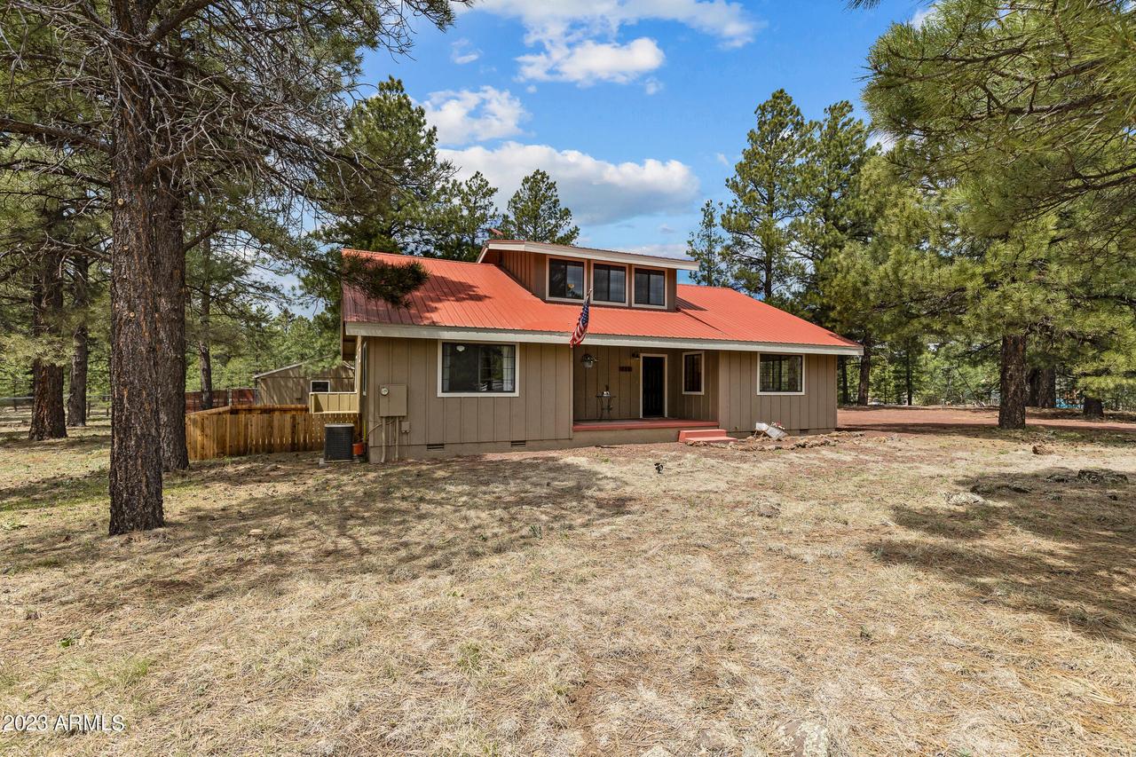 356 N East Park Rd., Parks, AZ 86018