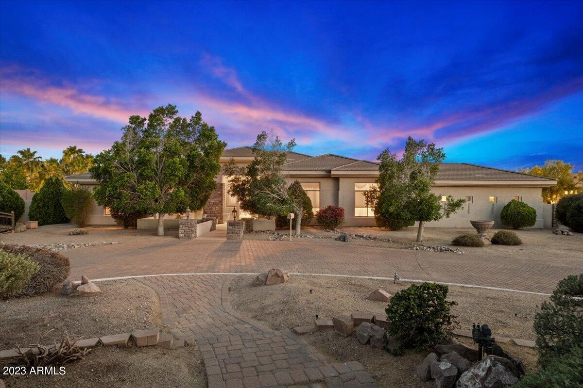 6285 W Pinnacle Peak Rd., Glendale, AZ 85310