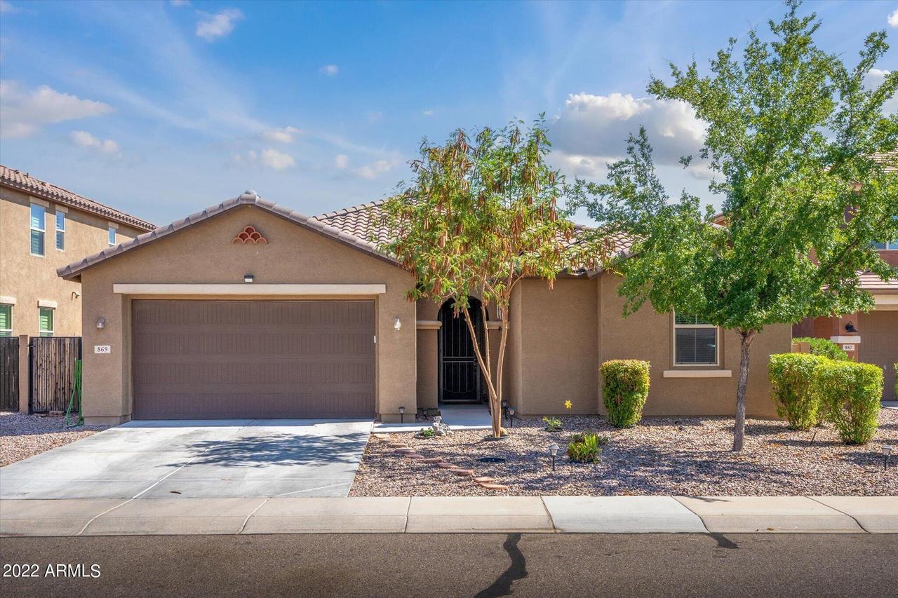 869 W Desert Hollow Dr., San Tan Valley, AZ 85143