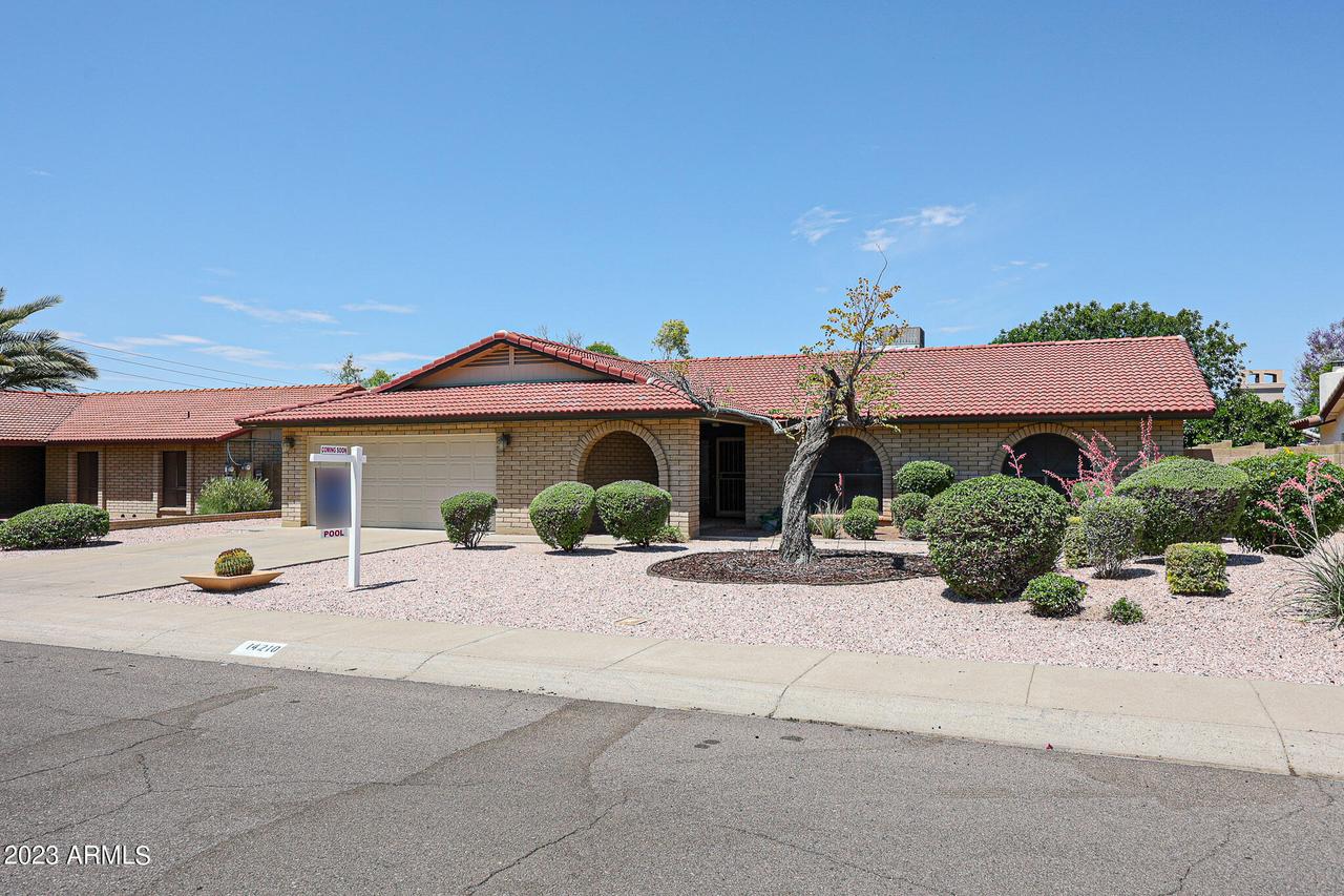 14210 N 9th St., Phoenix, AZ 85022