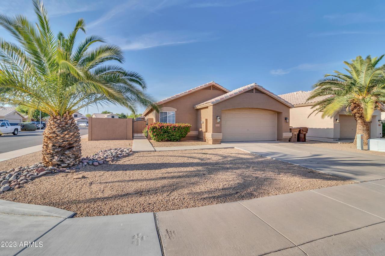 7324 W Rue De Lamour, Peoria, AZ 85381
