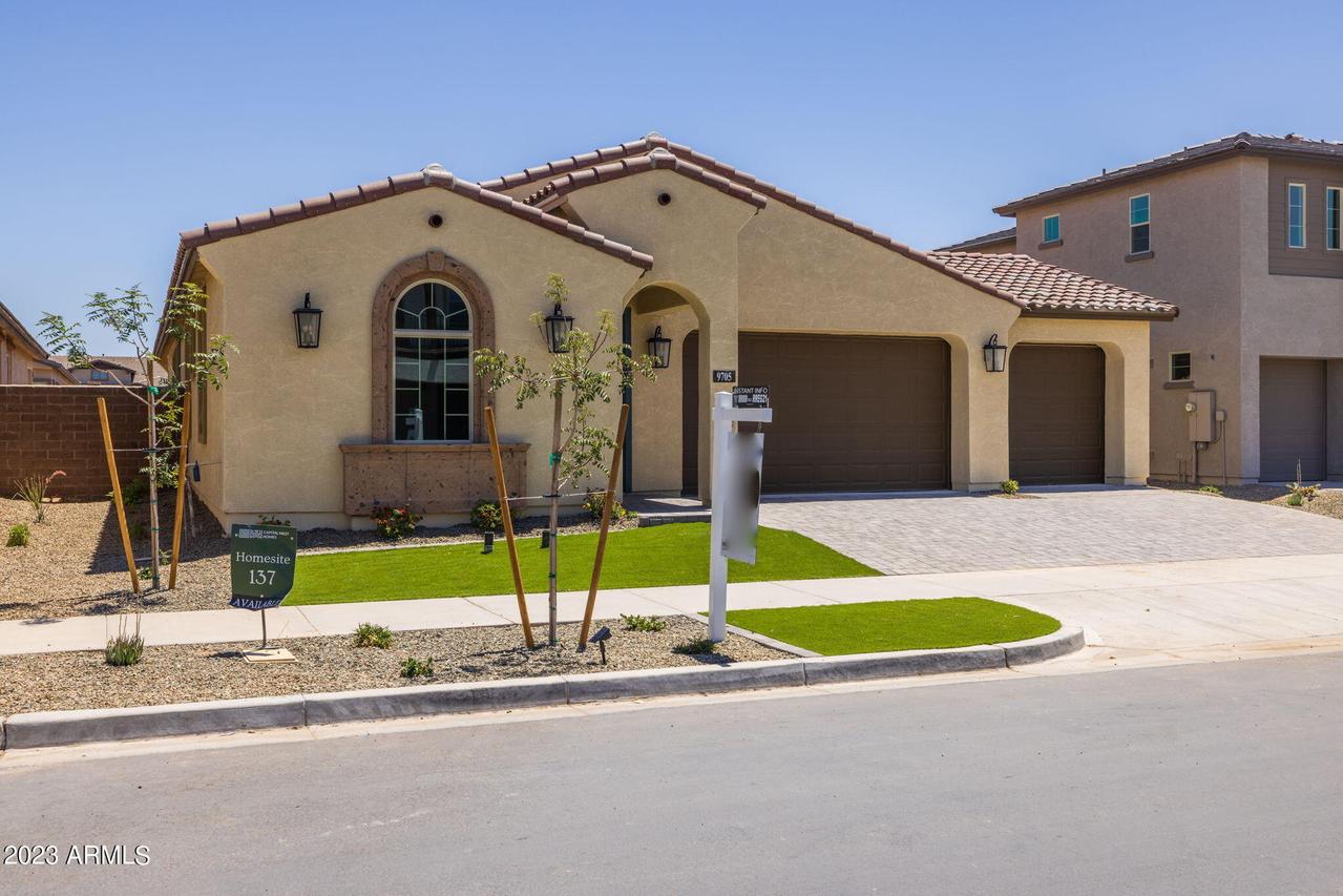 9705 E Rainbow Ave., Mesa, AZ 85212