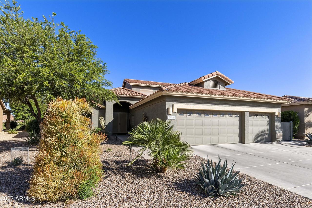 24148 S Lakeway Cir., Sun Lakes, AZ 85248