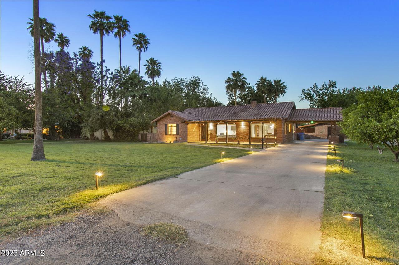 20 W Pasadena Ave., Phoenix, AZ 85013
