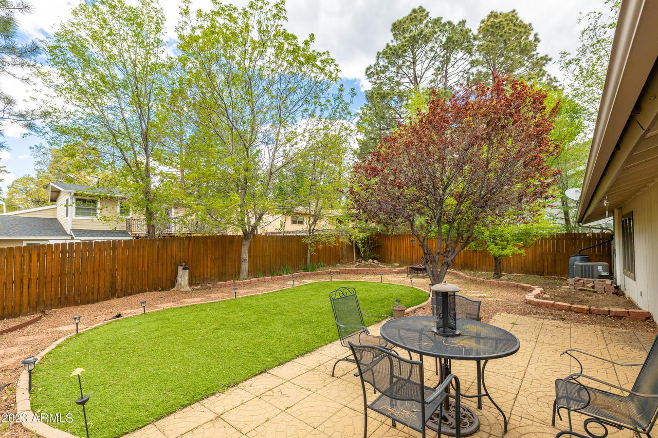3475 NE Rainier Loop, Flagstaff, AZ 86004