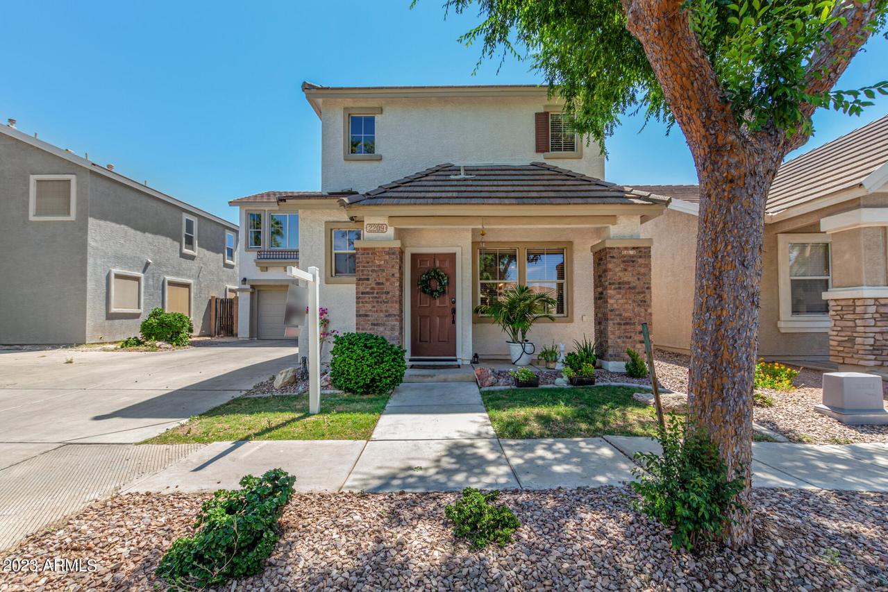 2209 S Barrington Ln., Mesa, AZ 85209