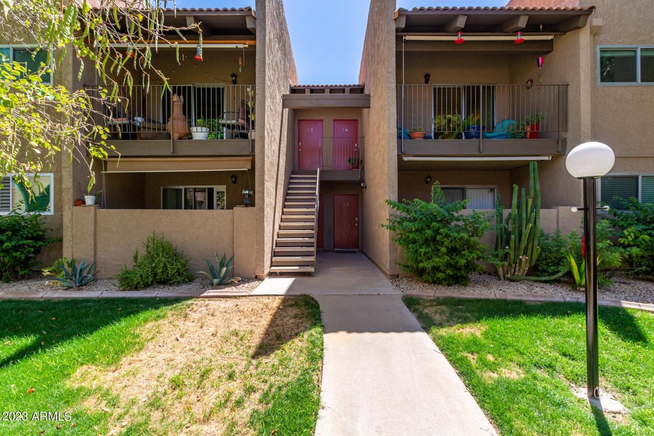 5525 E Thomas Rd. #E8, Phoenix, AZ 85018