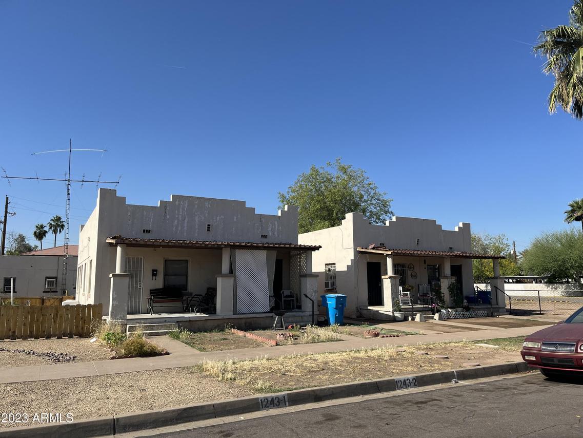 1245 E Adams St., Phoenix, AZ 85034