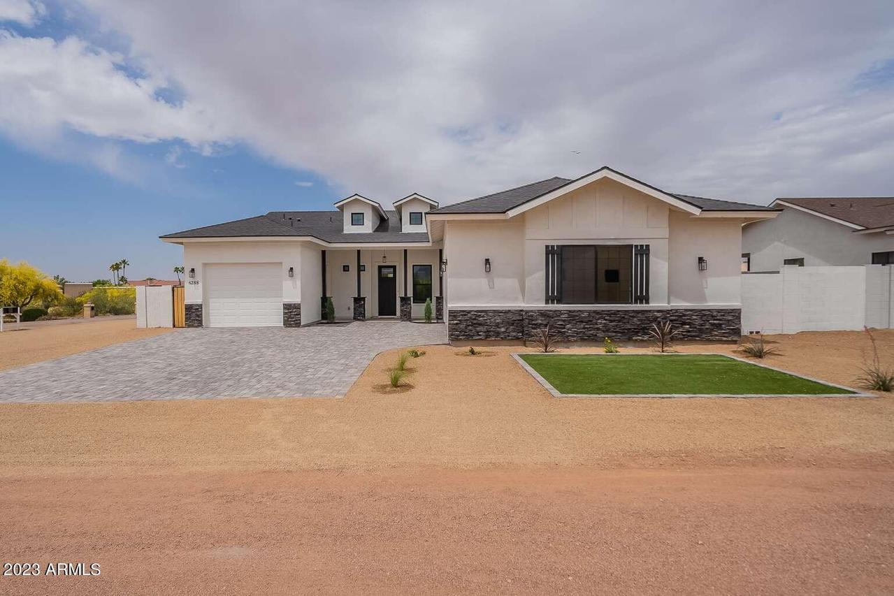 6288 S Flora Ln., Gold Canyon, AZ 85118
