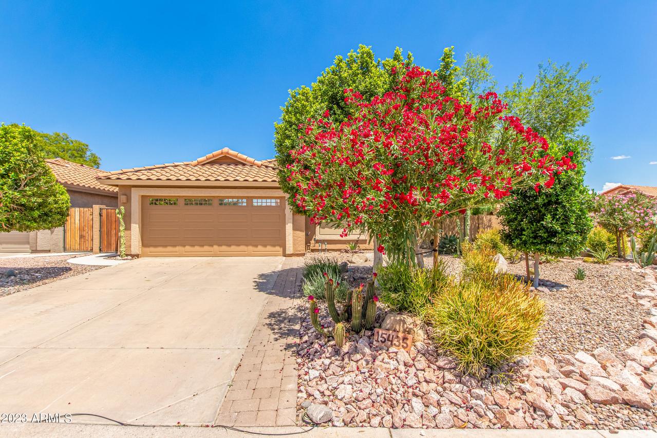 15435 S 37th St., Phoenix, AZ 85044