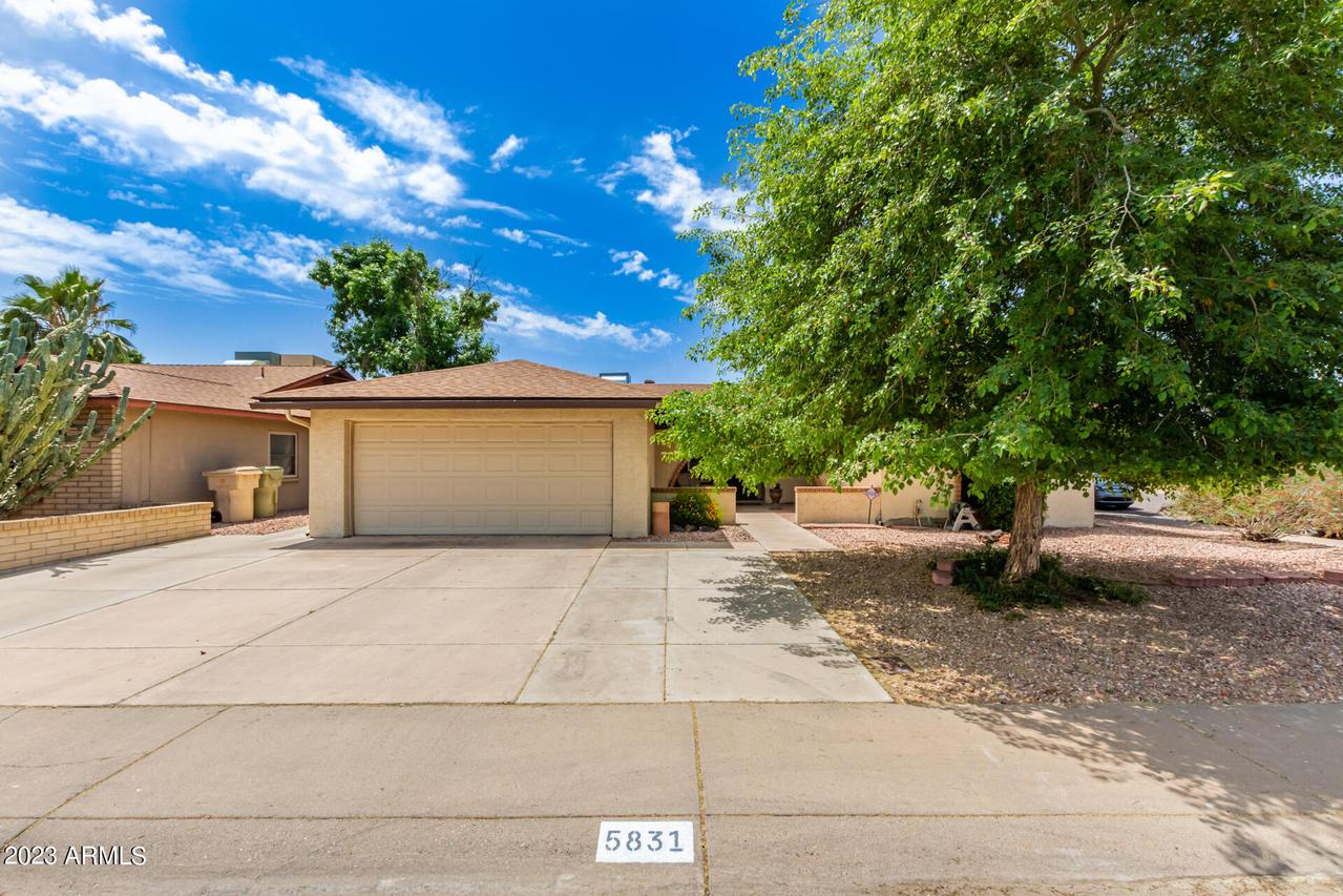 5831 W Shangri La Rd., Glendale, AZ 85304