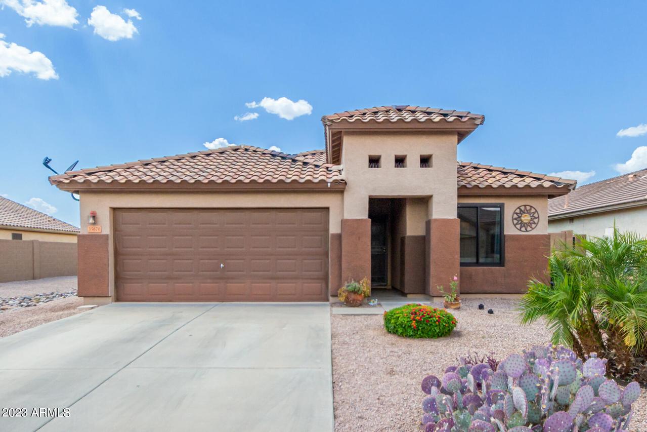 35670 N Belgian Blue Ct., San Tan Valley, AZ 85143