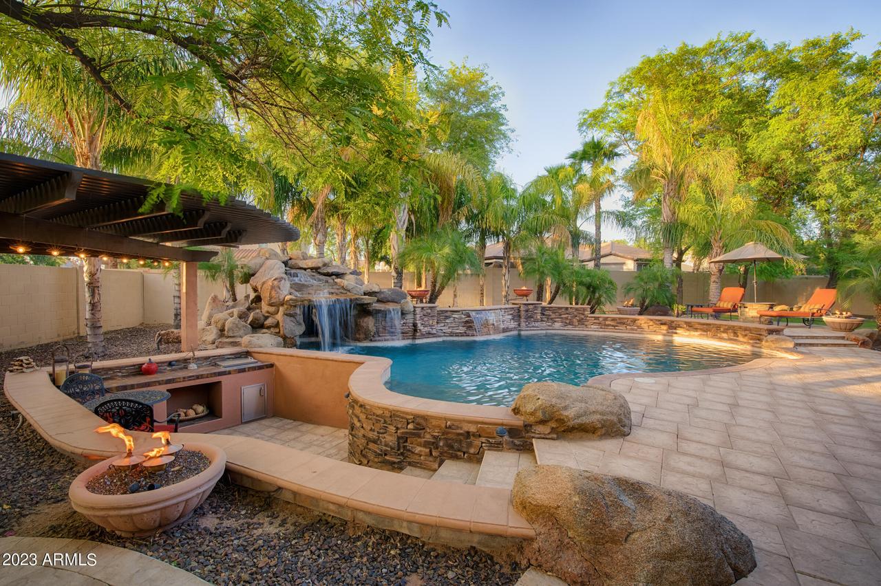 9294 W Andrea Dr., Peoria, AZ 85383