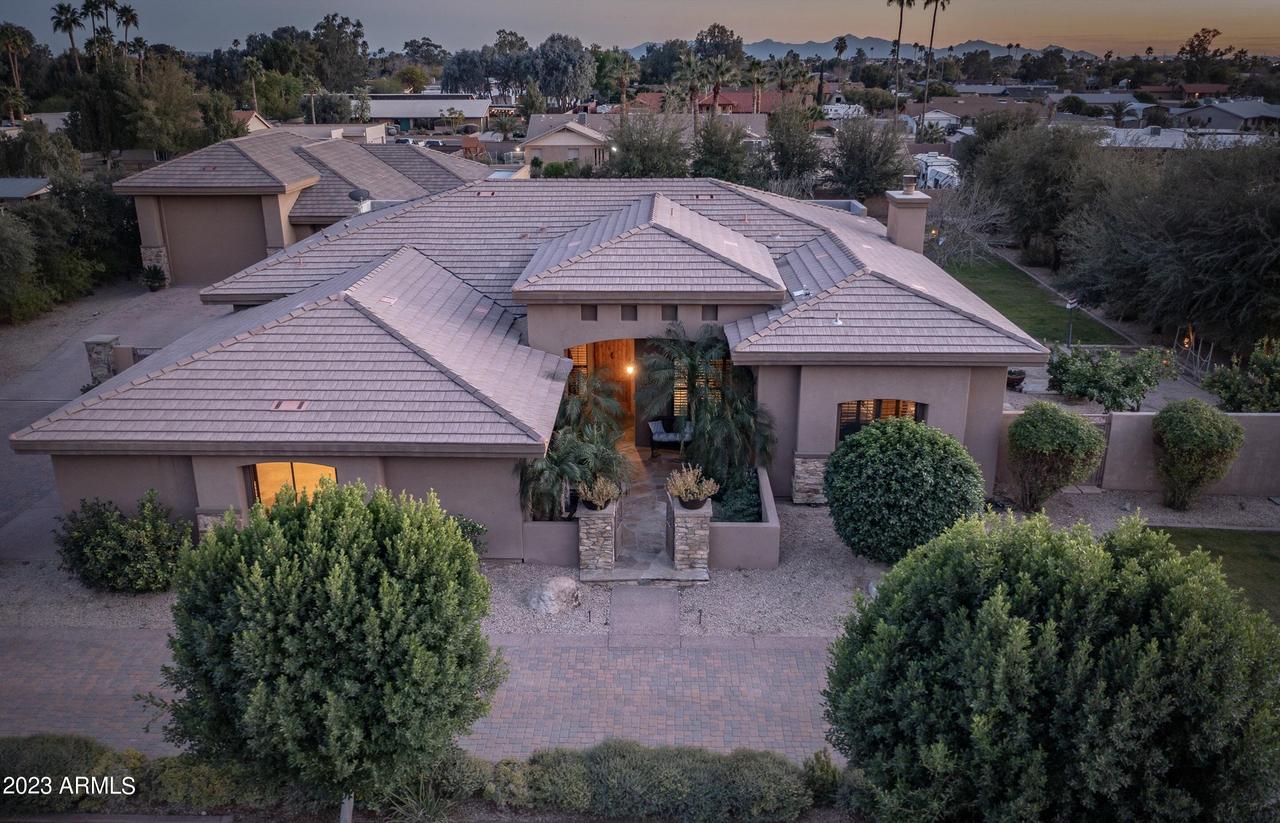 7215 W Union Hills Dr., Glendale, AZ 85308