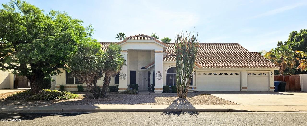 2451 N Los Alamos, Mesa, AZ 85213