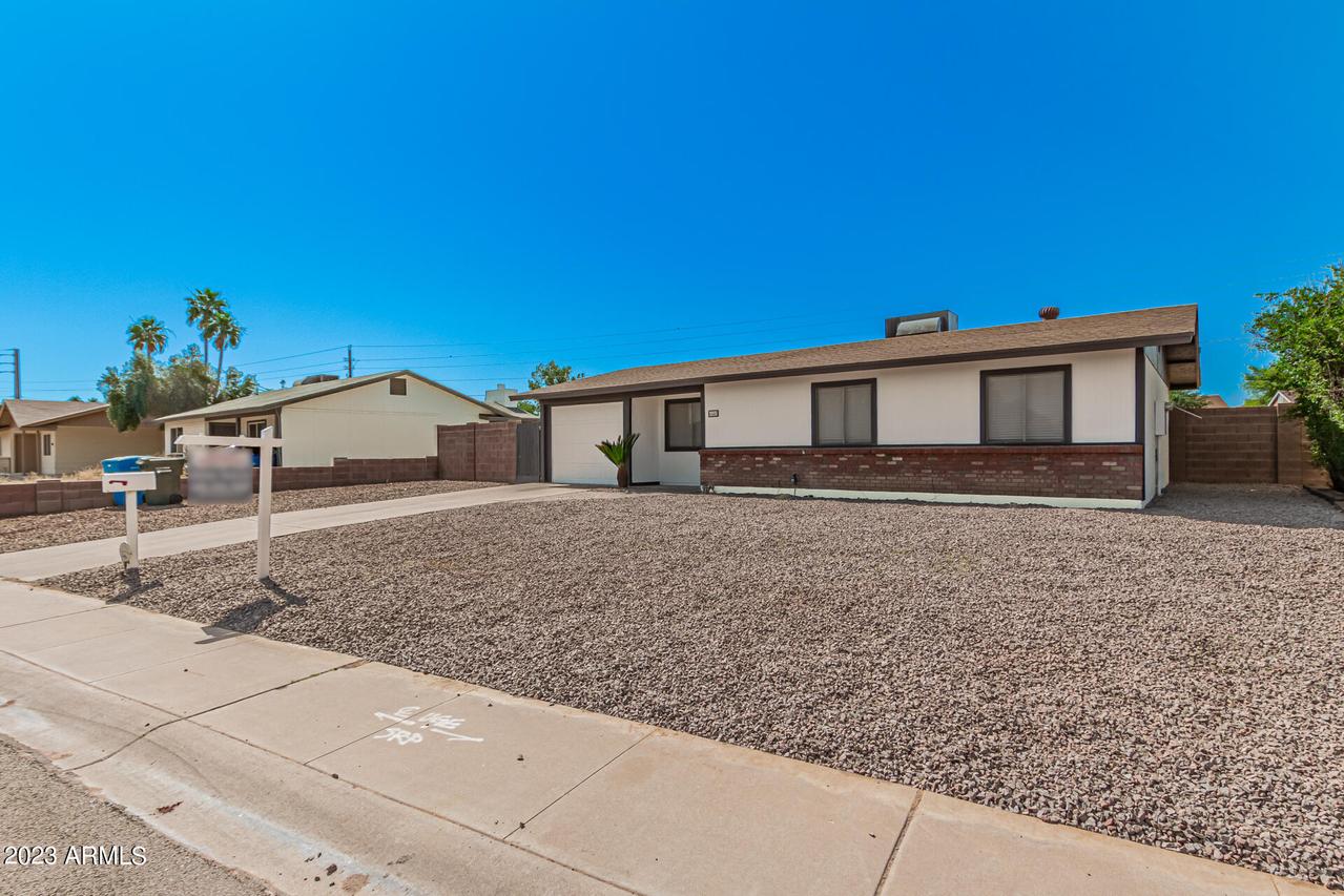 4659 E Saint Charles Ave., Phoenix, AZ 85042