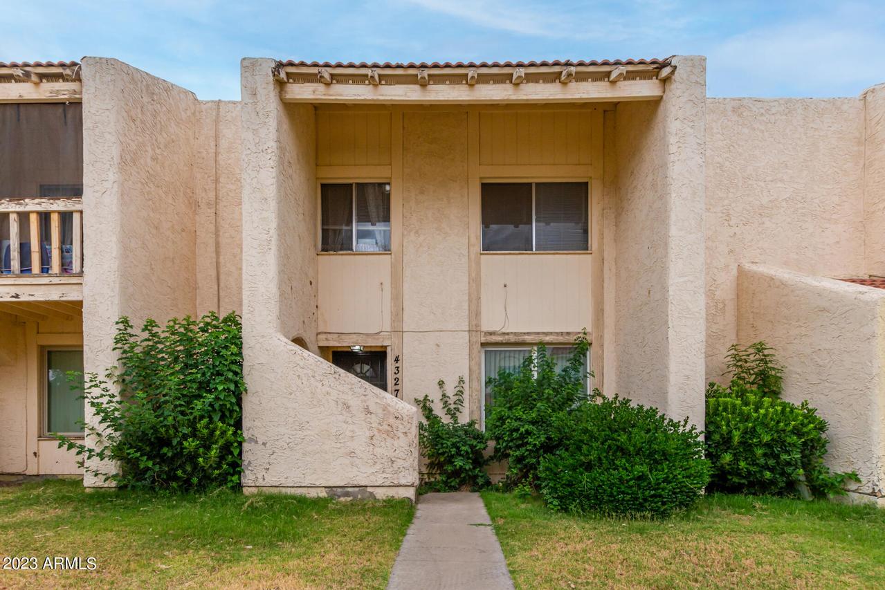 4327 W Solano Dr., Glendale, AZ 85301