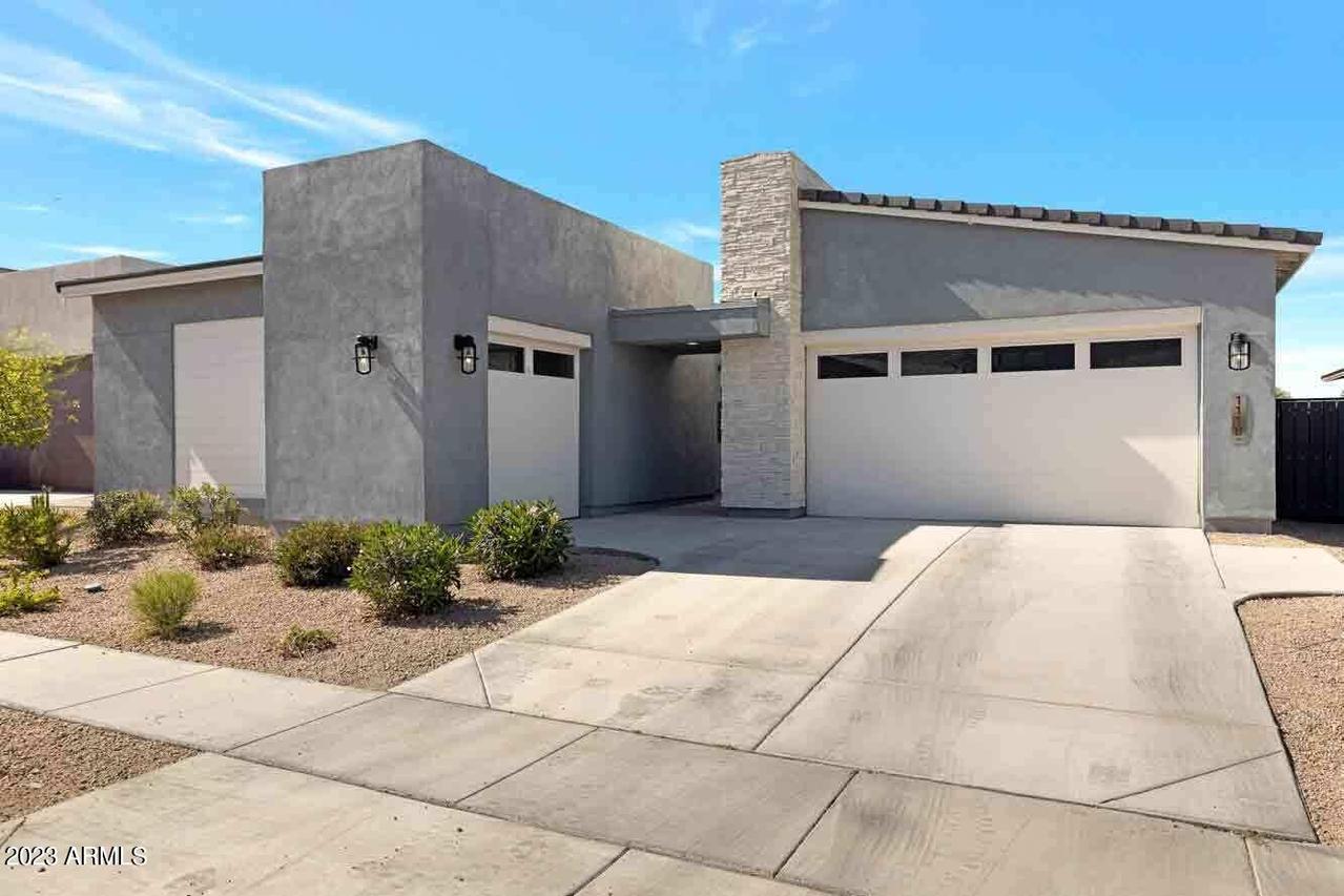 1118 E Paseo Way, Phoenix, AZ 85042
