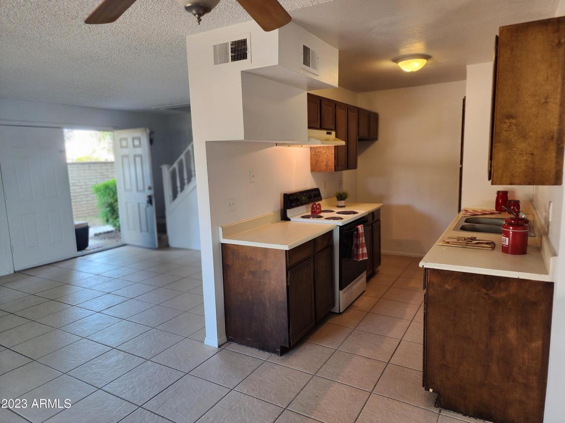 5906 W Townley Ave., Glendale, AZ 85302