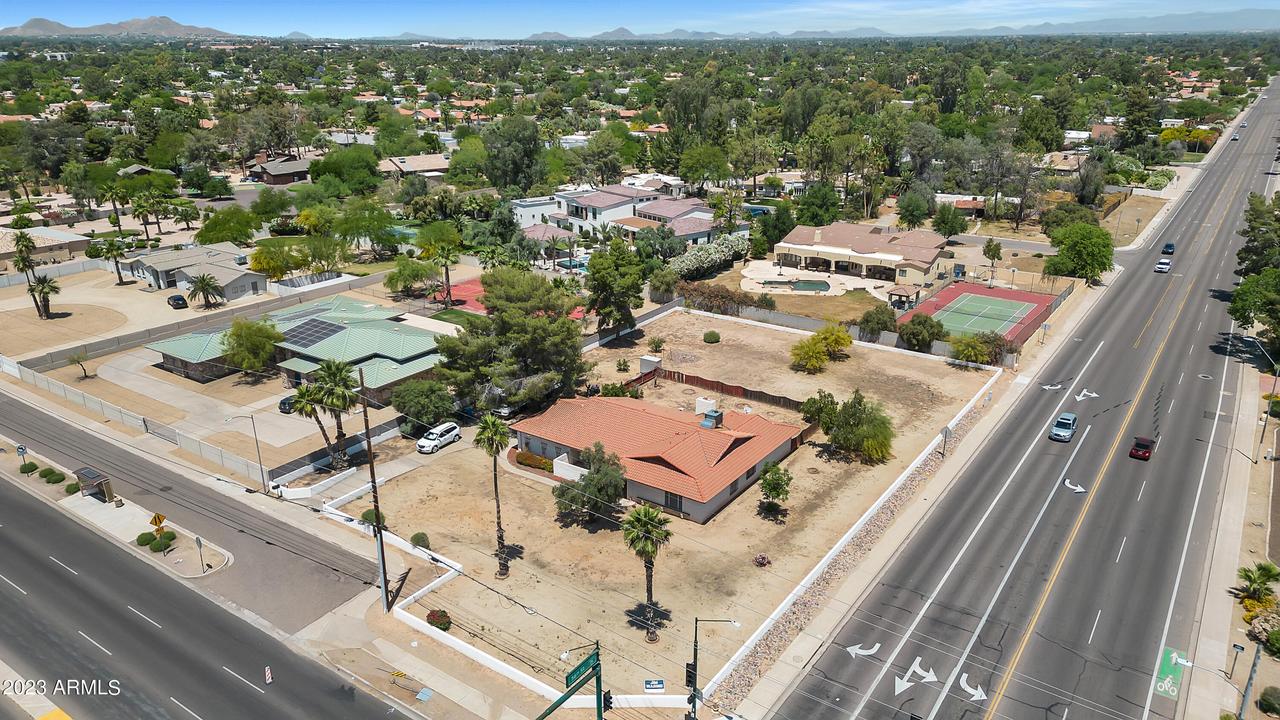 5550 E Shea Blvd., Scottsdale, AZ 85254