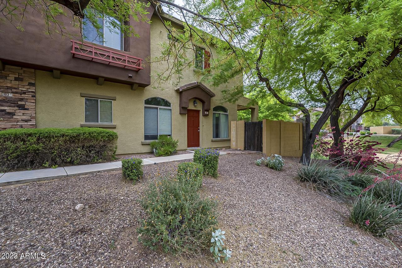 2250 E Deer Valley Rd. #104, Phoenix, AZ 85024