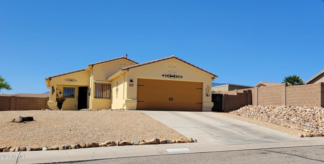 2074 Copper Sky Dr., Sierra Vista, AZ 85635