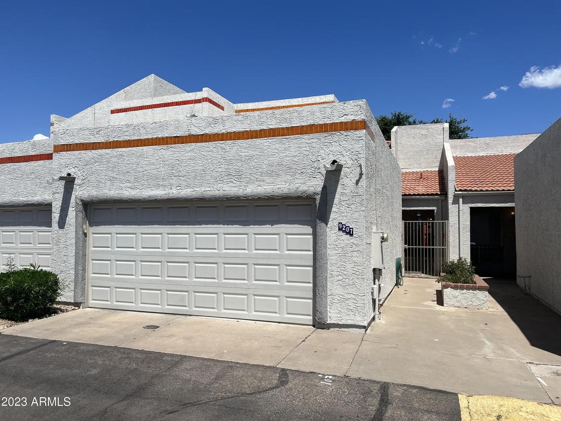 9207 N 47th Dr., Glendale, AZ 85302
