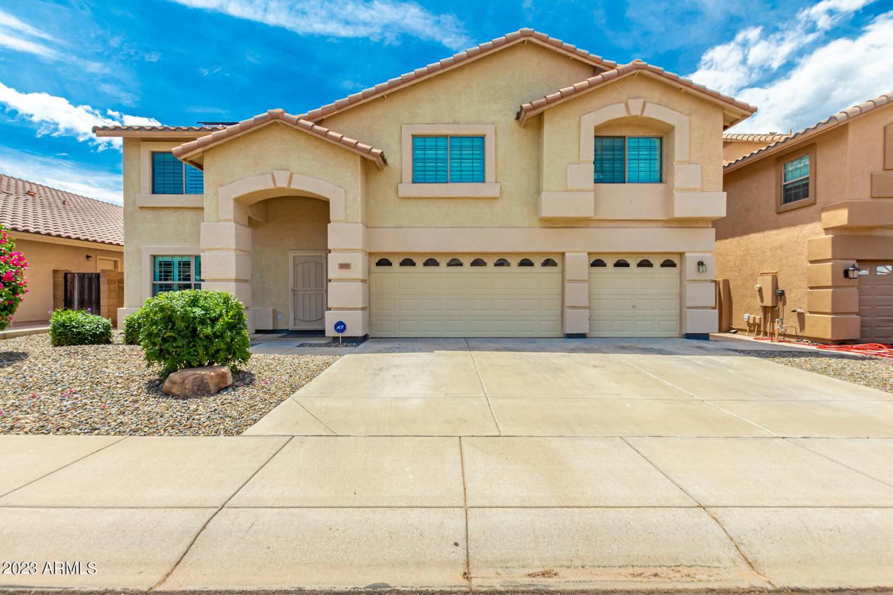 2025 E Ruby Ln., Phoenix, AZ 85024