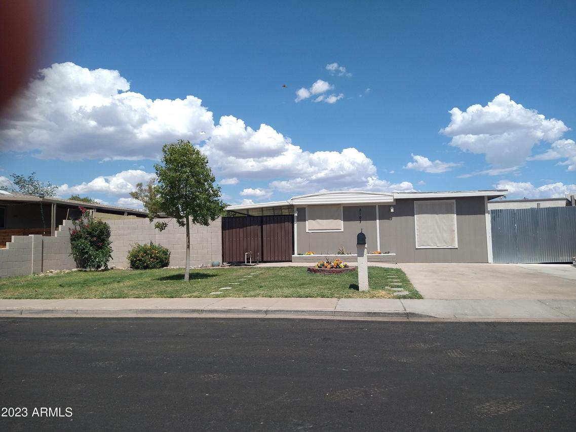 2103 N Silverton St., Mesa, AZ 85203