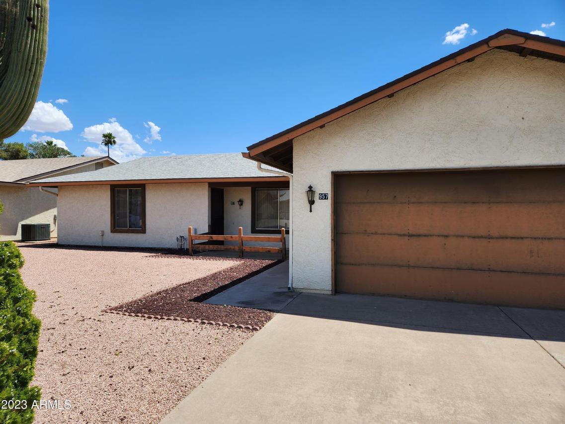 957 Leisure World, Mesa, AZ 85206