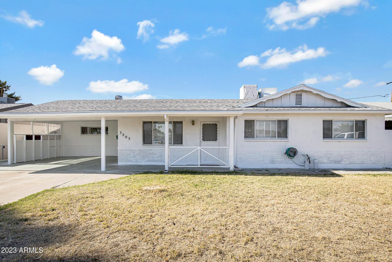 3202 W Cactus Rd., Phoenix, AZ 85029