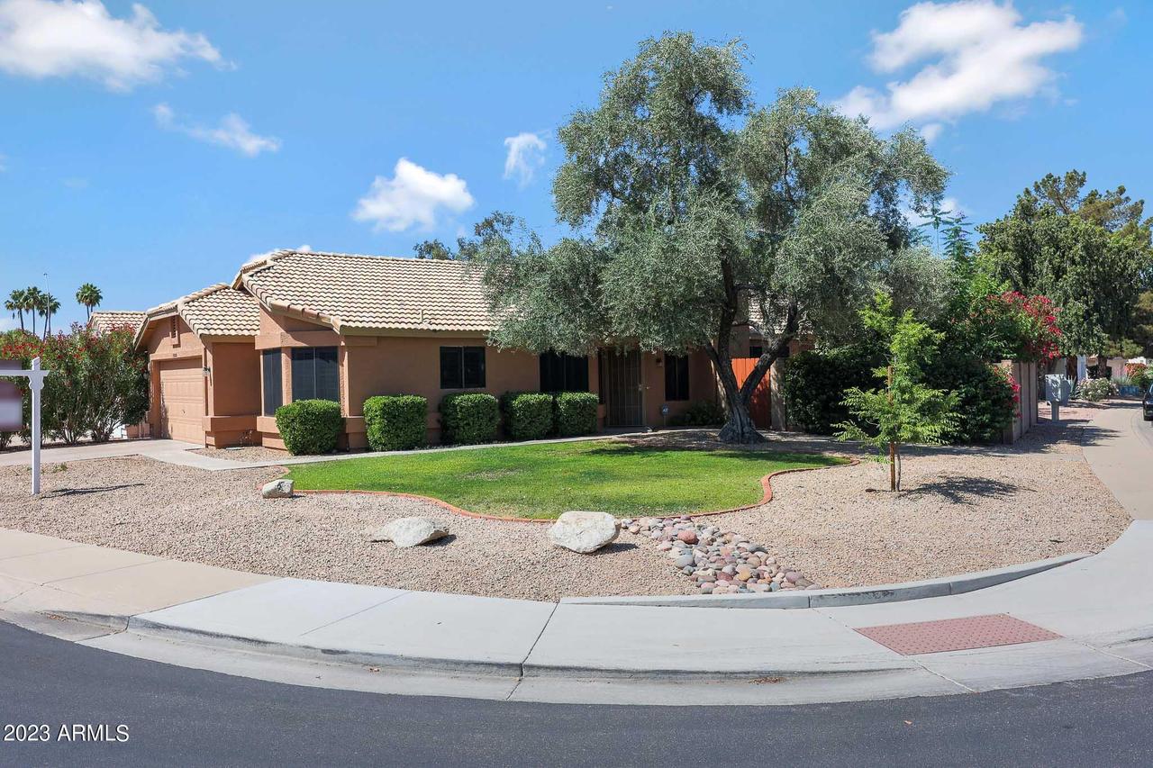 18628 N 43rd St., Phoenix, AZ 85050