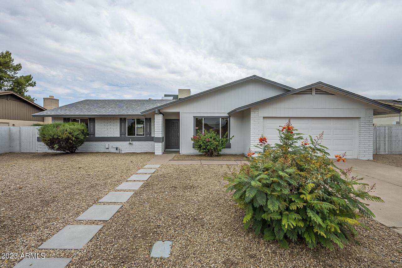 4202 W Hartford Ave., Glendale, AZ 85308