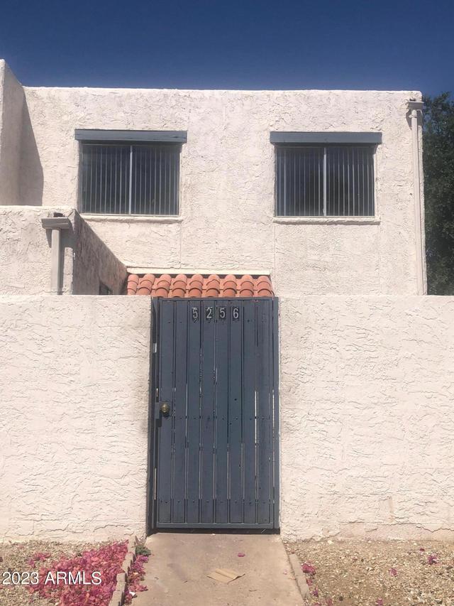 5256 N 42nd Ln., Phoenix, AZ 85019
