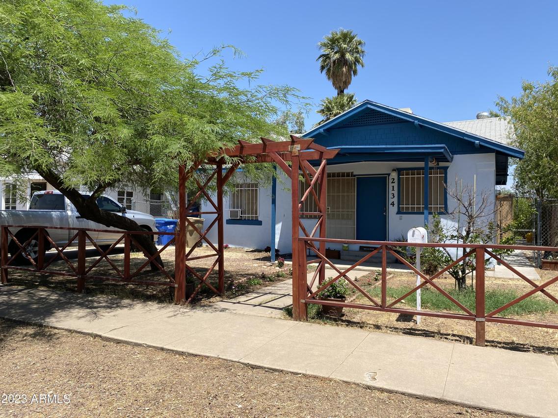 2134 W Monroe St., Phoenix, AZ 85009