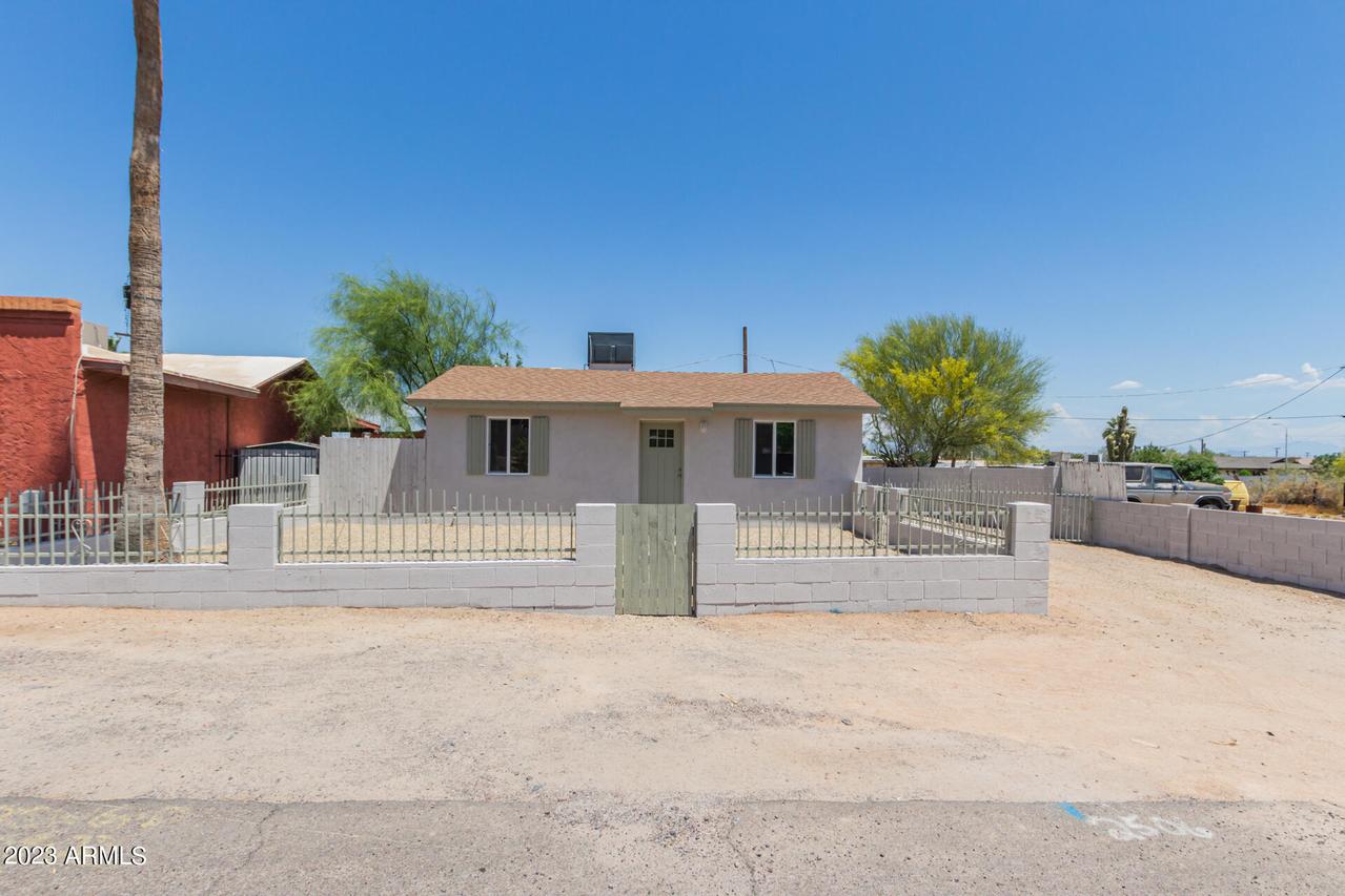2506 E Allan St., Phoenix, AZ 85042