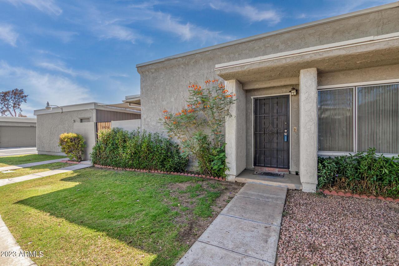 8856 N New World Dr., Glendale, AZ 85302