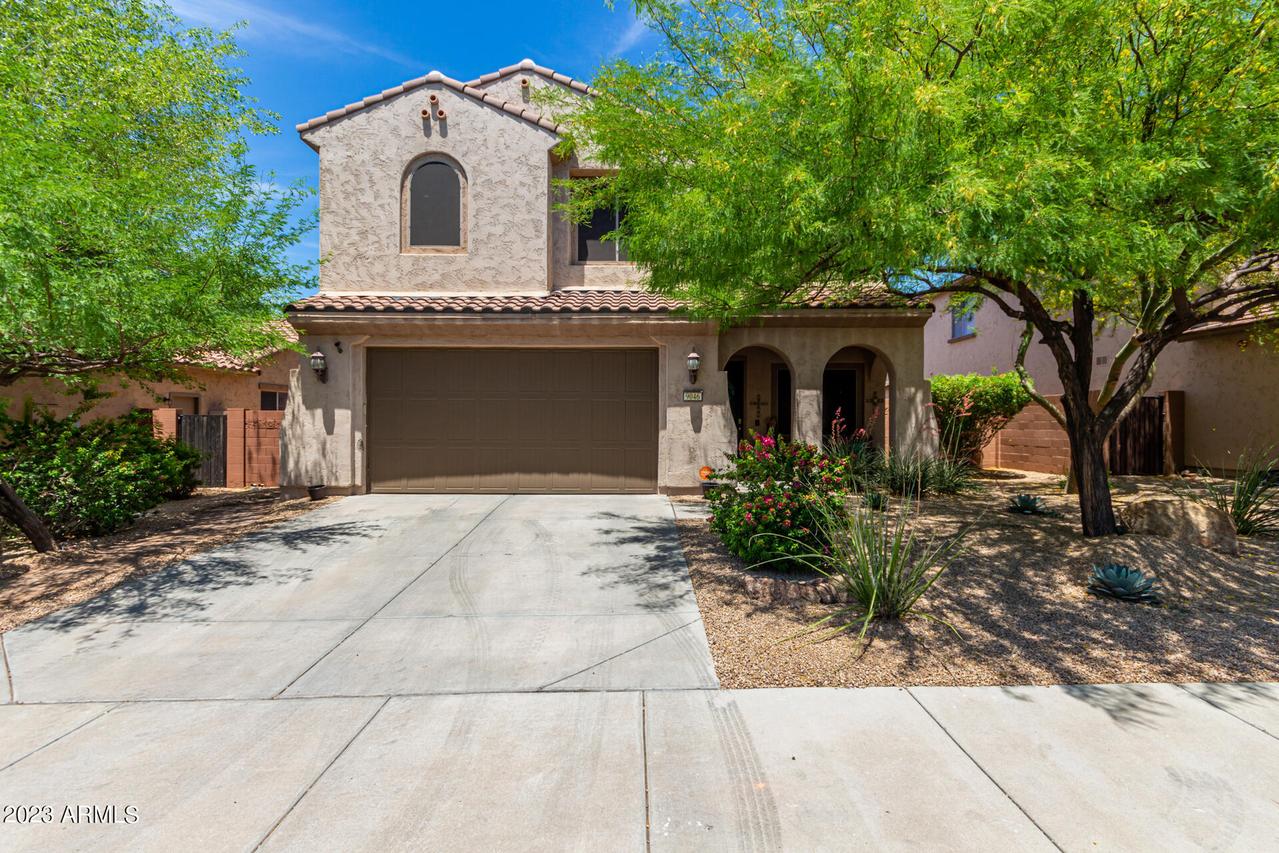 9046 W Iona Way, Peoria, AZ 85383