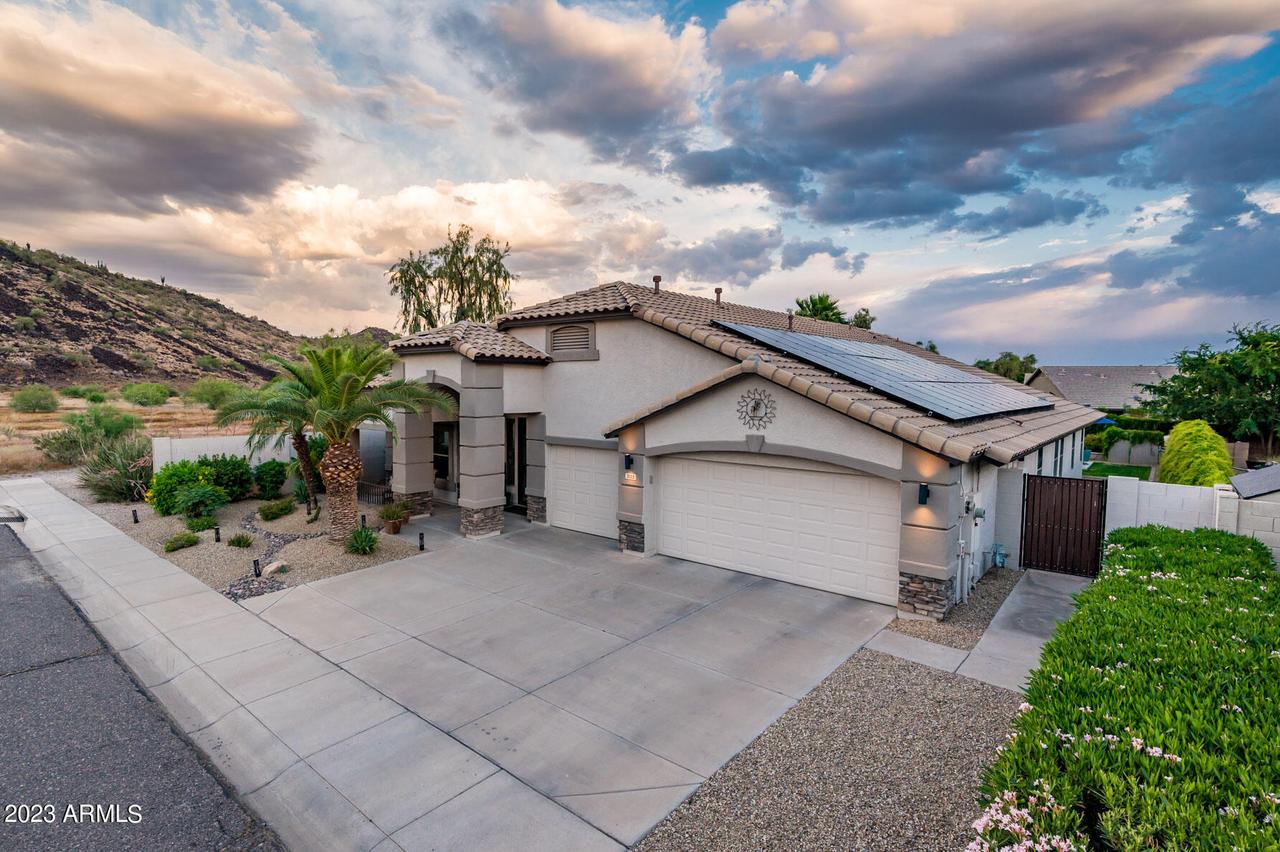 3103 W Walter Way, Phoenix, AZ 85027