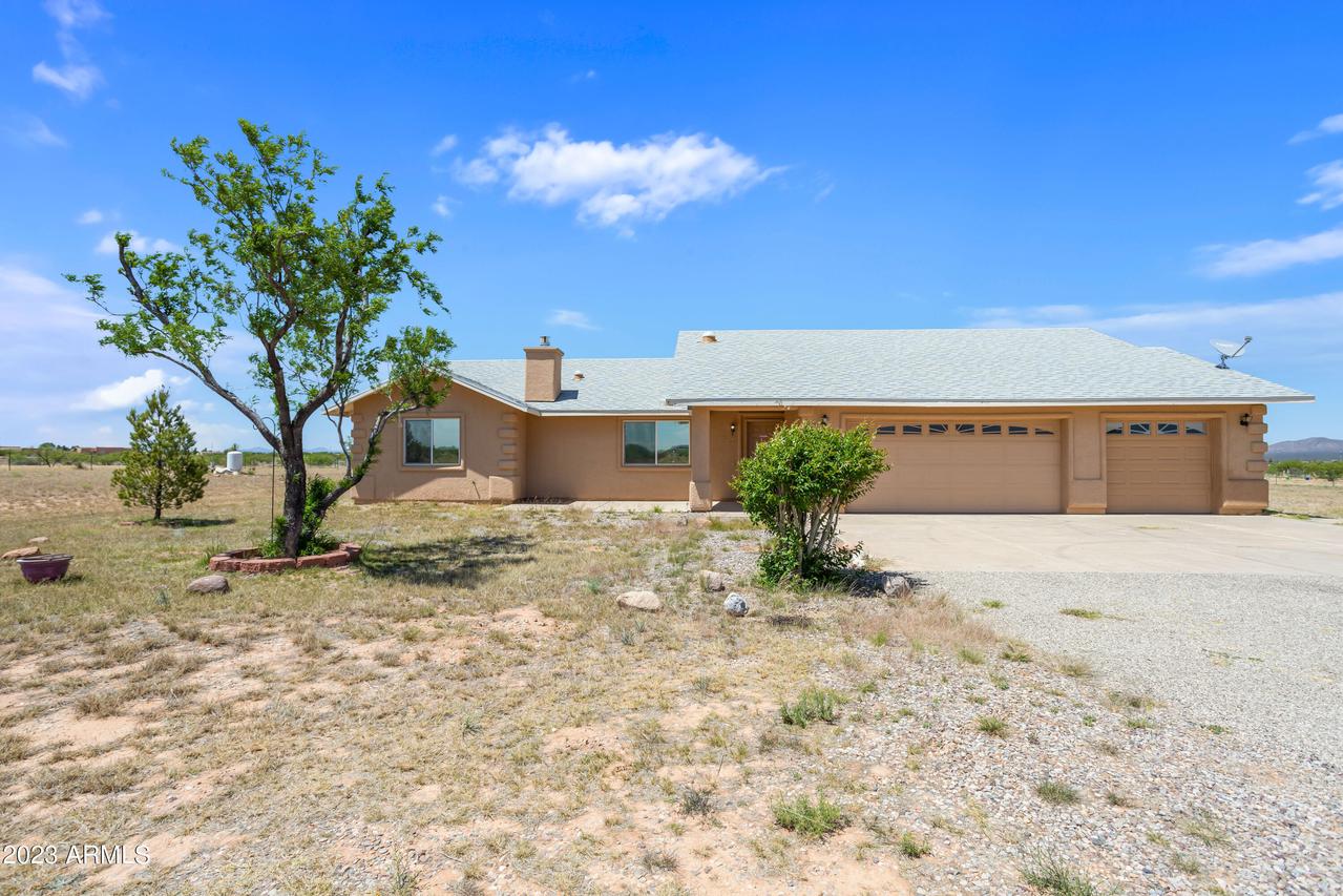 10365 E Tierra Del Sol, Hereford, AZ 85615