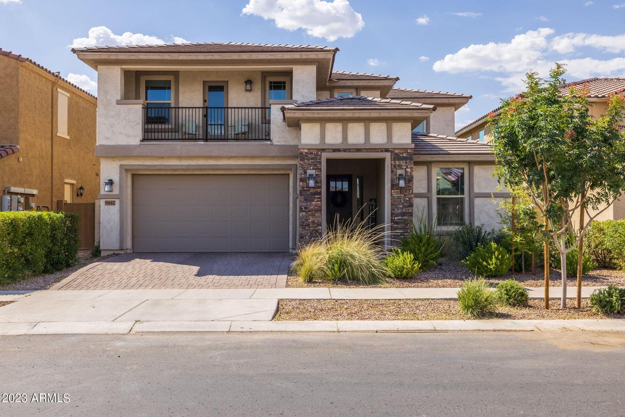 9442 E Static Ave., Mesa, AZ 85212